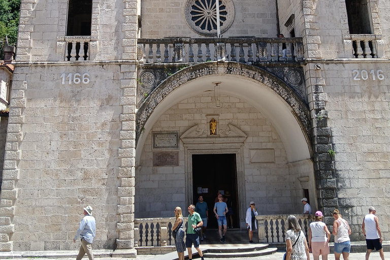 From Bar: Kotor Cable Car, Old Town & Sveti Stefan Tour