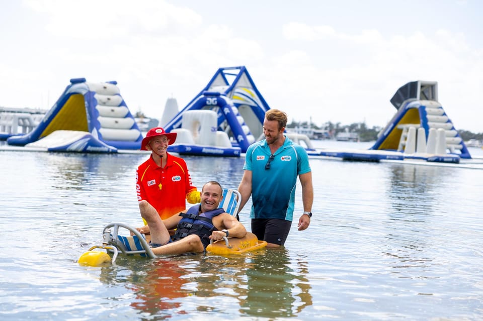 Goudkust Aqua Park Sessie in Broadwater Parklands GetYourGuide