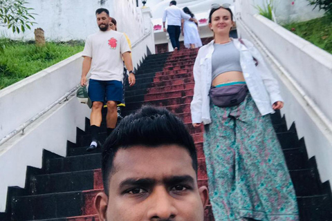 Kandy : Visite guidée de la ville en Tuk Tuk avec transferts à l&#039;hôtel