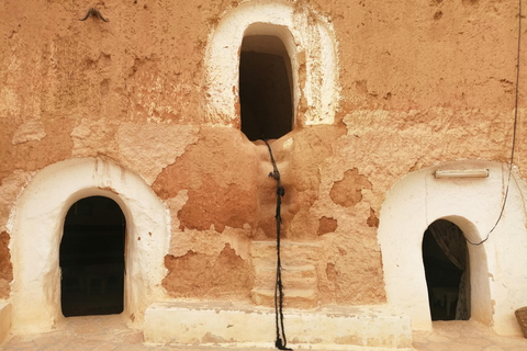 From Djerba: 2Day Tour to Tozeur, the Mountain Oasis matmata