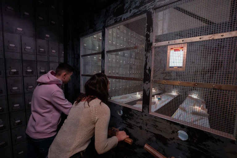 Madrid: Prison Island Giant Indoor Escape Game Entry Ticket Escape game new generation in Madrid with 1h Prison Island