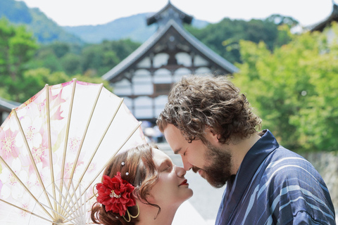 Kyoto: Arashiyama Kimono Rental with Free Hairstyling Premium Kimono Upgrade (Furisode / Samurai Hakama)