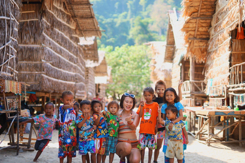 Phuket: Tour di un giorno delle isole Surin in motoscafo