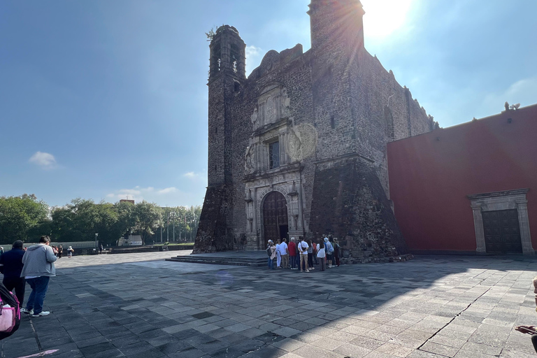 Mexico City: Teotihuacan, Shrine of Guadalupe & Tlatelolco Tour