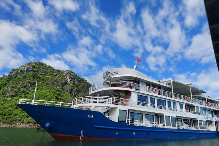 Vanuit Hanoi: 2-daagse Halong Sapphire-cruise en privébalkonDeluxe balkoncabine - tweepersoonsbed/twin - met vervoer