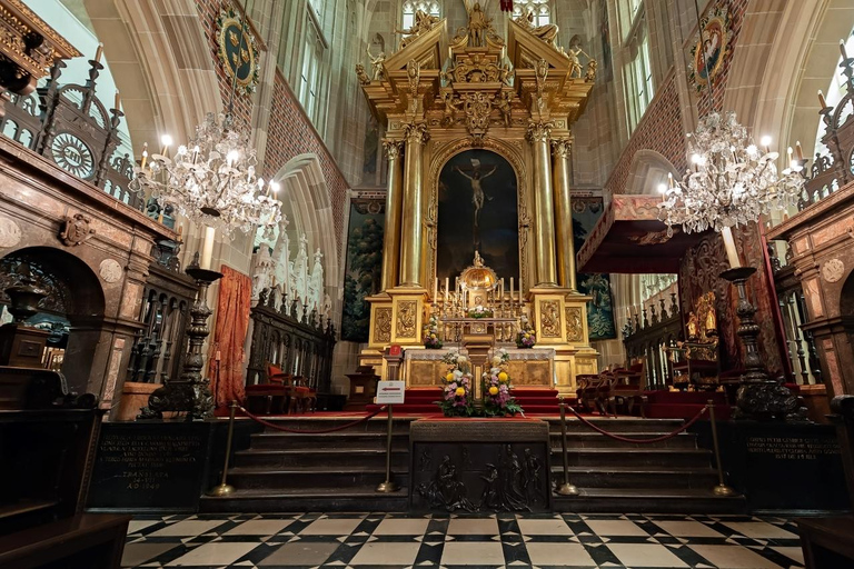 Royal Wawel Castle and Cathedral Experience Polish Tour