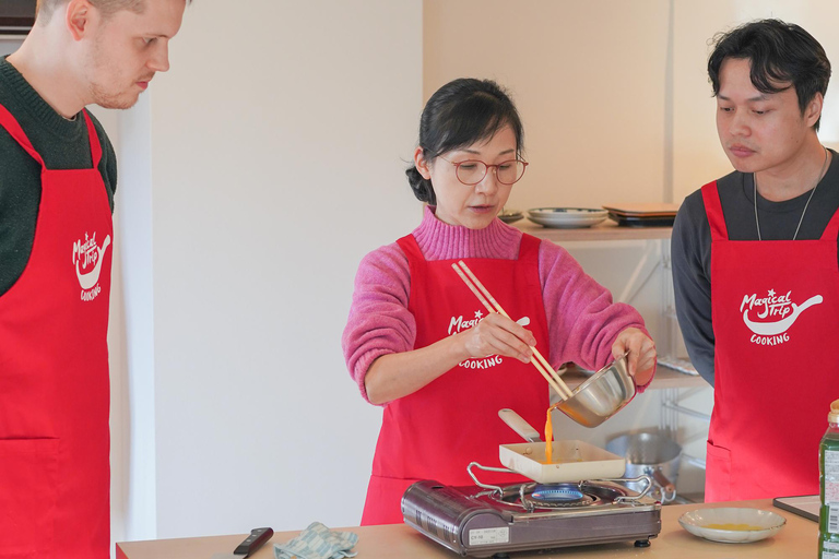 Tokyo : Cours de cuisine de sushi avec dégustation de saké