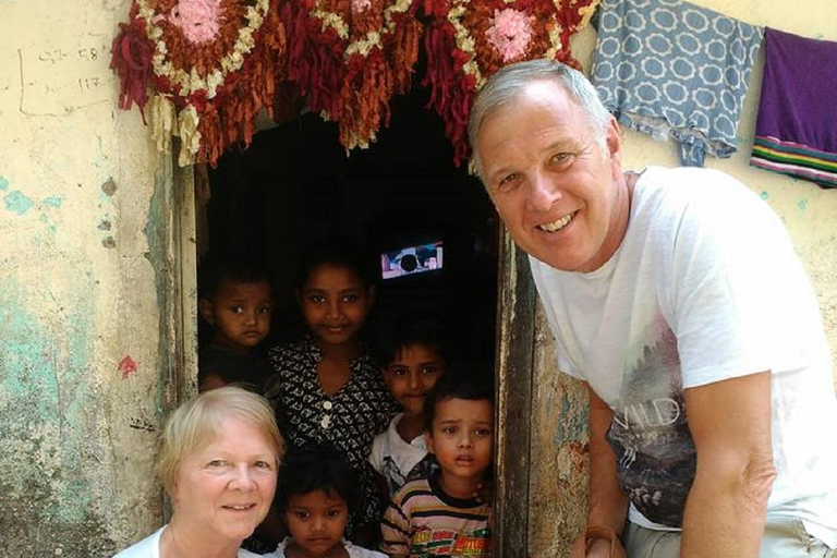 Tour privado por los barrios bajos y la lavandería de DhobiGhat, con servicio de recogida por un lugareñoTour privado por los barrios bajos y la lavandería de DhobiGhat, en comp