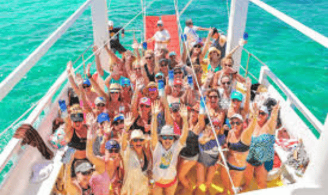 Punta Cana: Party Boat with Snorkeling, Open Bar And Hip Hop