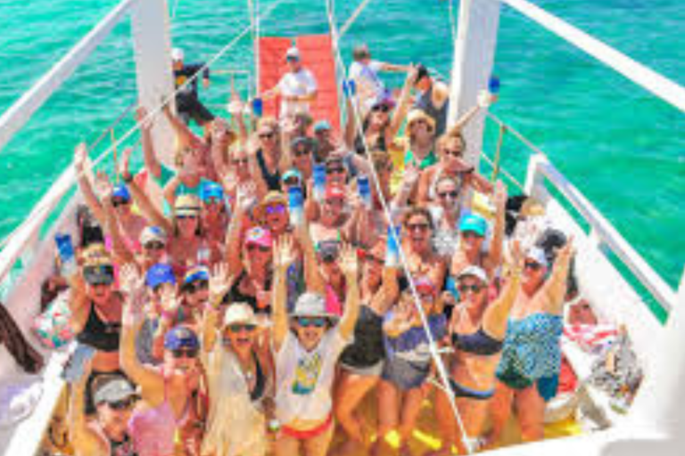 Punta Cana: Party Boat + Snorkeling Music Drink Fruit