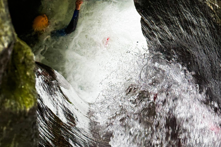 Queenstown: Gibbston Valley Half-Day Canyoning Adventure