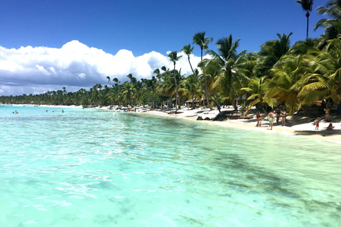 Punta Cana Catamaran to Saona with natural swimming pool