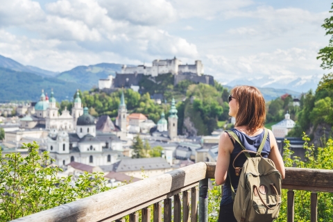Salzburg: piesza wycieczka z przewodnikiem po mieście z wirtualną rzeczywistościąWycieczka z przewodnikiem po Salzburgu