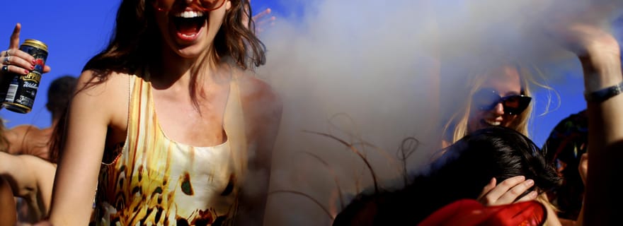 Soirée en bateau au coucher du soleil à Ibiza avec 3 heures d'open bar + 3 entrées en boîte de nuit