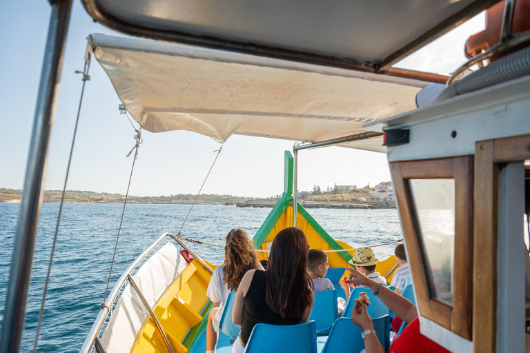 Malta: Passeio de barco em Marsaskala Luzzu com a piscina de São PedroMalta: Passeio de barco por Marsaskala Luzzu com St. Peter&#039;s Pool