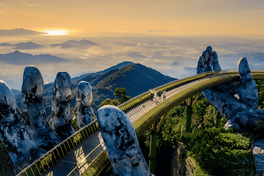 Da Nang: Sun World Ba Na Hills Entry Ticket mit Seilbahn. Foto: GetYourGuide