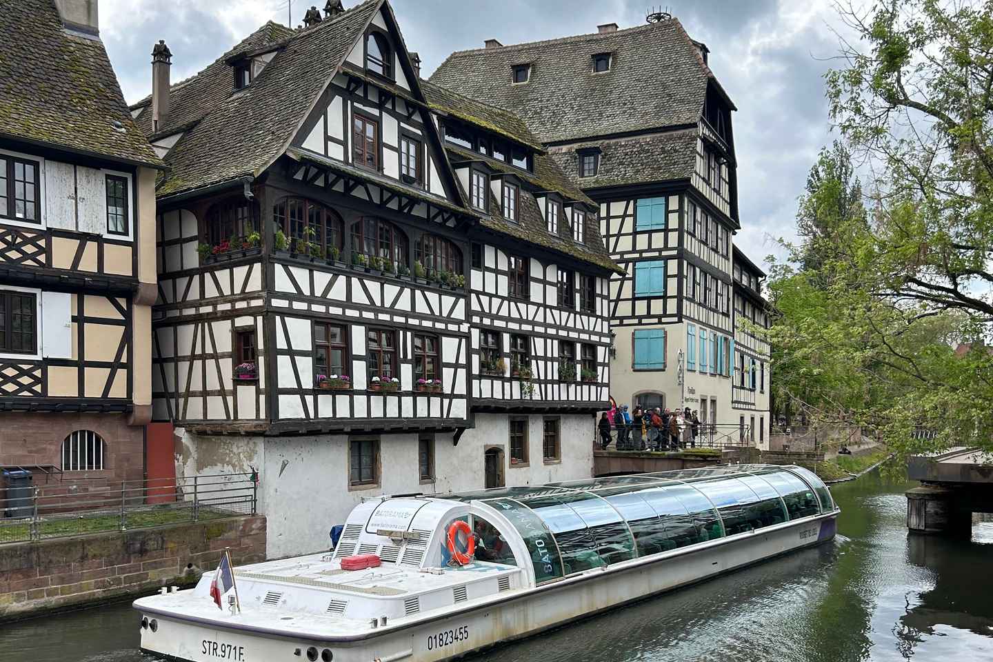 Walking tour of the city center