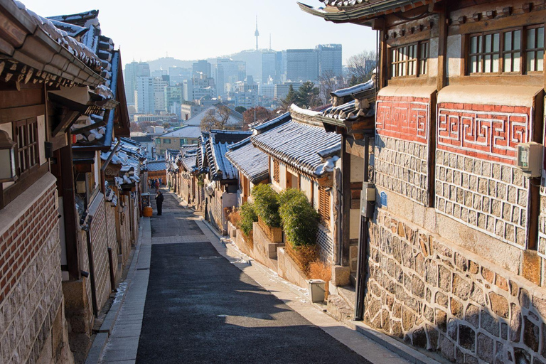 Seoul Old Town: Changdeokgung Palace & Bukchon Hidden Tour