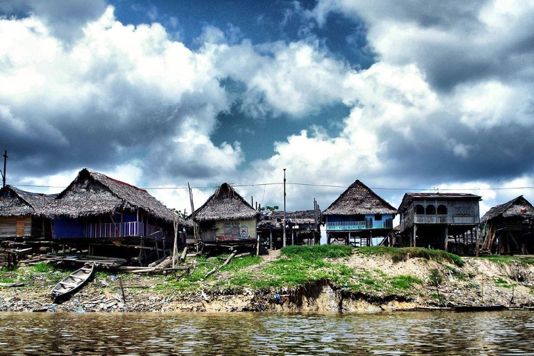 D&#039;Iquitos : Le quartier de Belen, la Venise amazonienne