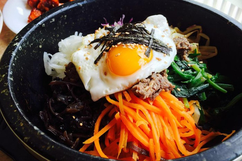 Toronto: Kensington Market Express Food Tour with 5 Tastings