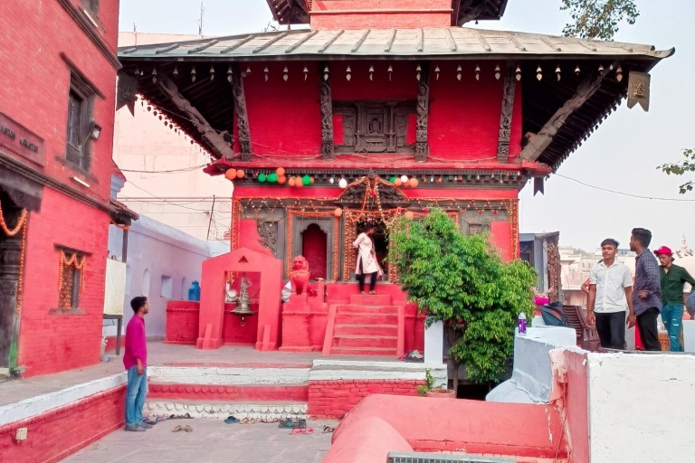 Kashi Spirituelle Tour: Manikarnika Ghat & Kulturelles Eintauchen.