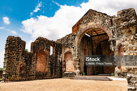 Excursion de Punta Cana à Saint-Domingue : Histoire et culture en une journéePunta Cana : Excursion : Santo Domingo avec déjeuner