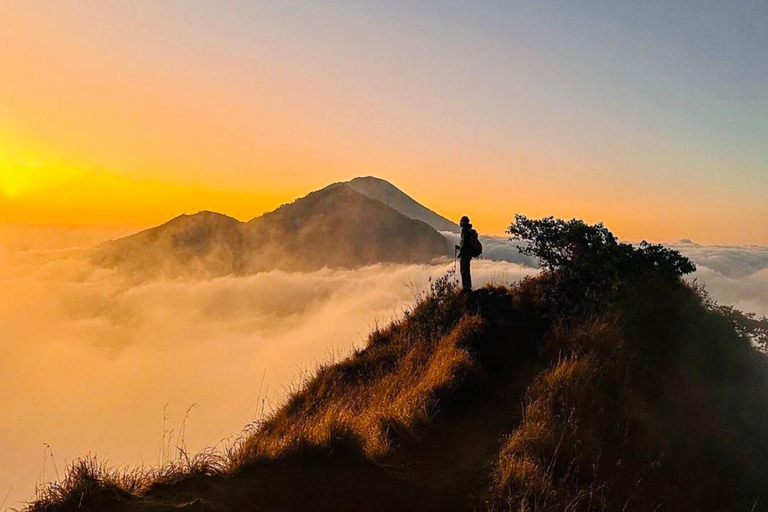 Mount Batur Sunrise Trekking And Hot Spring All Inclusive Sunrise trekking + hot spring (with hotel tranfser)