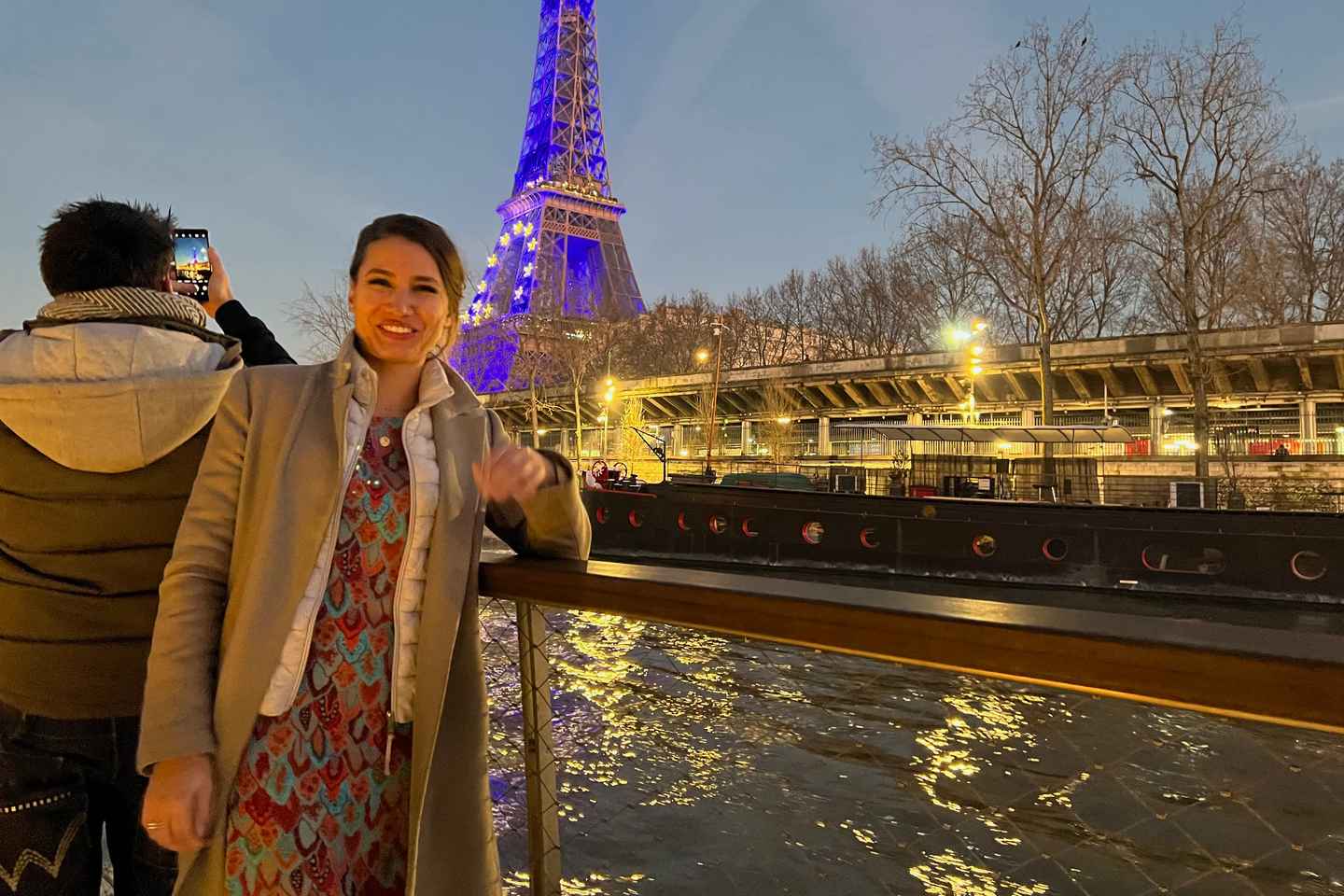 Croisière nocturne à Paris sur la Seine avec gaufres