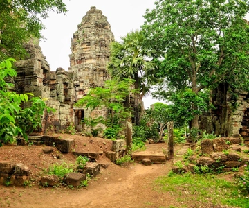 Full-day: Original bamboo train, Wat Banan, Phnom Sampov