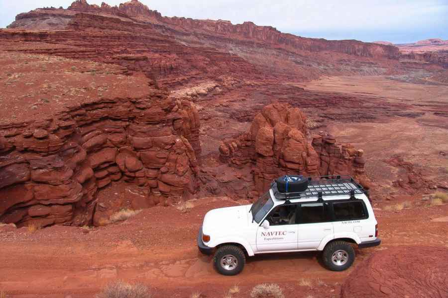 Von Moab: Ganztägige 4x4-Fahrt durch Canyonlands and Arches. Foto: GetYourGuide