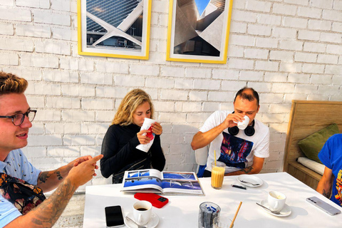Valencia: Guided Bike Tour with Coffee Tasting