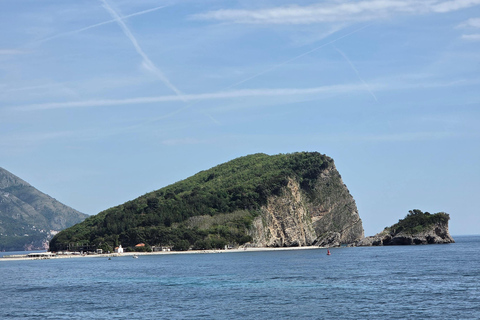 Budva: Guided Walking Tour with Old Town & Citadel