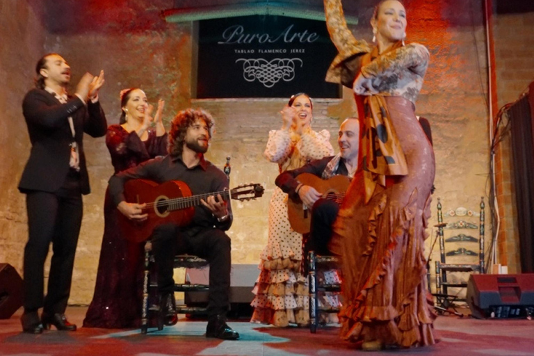 Jerez: Spettacolo di flamenco+menù facoltativo al Tablao Puro Arte 202520:30 Spettacolo con cena a base di tapas