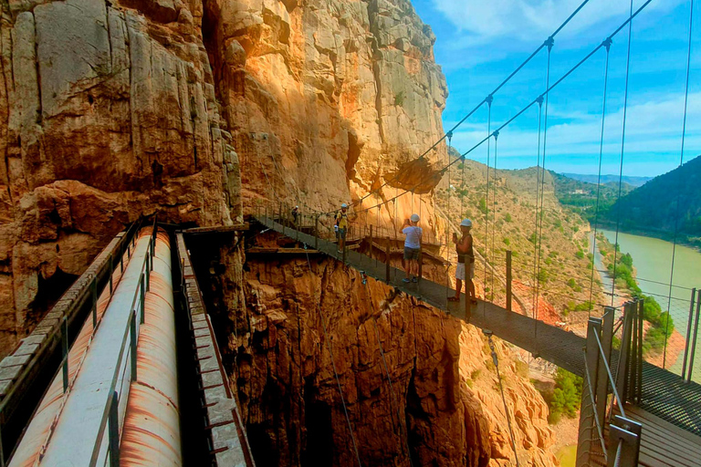 From Malaga: Caminito del Rey Sunset Tour with Transfer From Malaga: Caminito del Rey Sunset Tour with Transfer