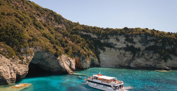 Corfu: Paxos and Antipaxos Full-Day cruise with Captain Bill