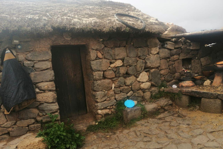 Tour by Tourist Bus Chullpas de Sillustani Inca Cemetery