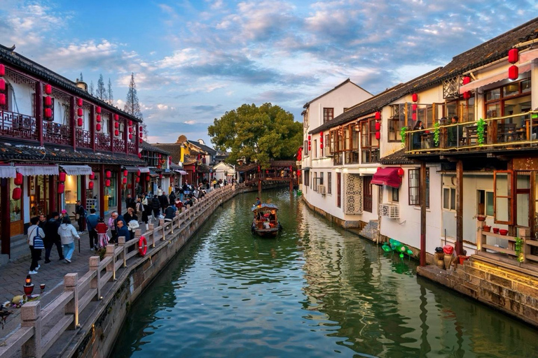 Shanghai: Zhujiajiao, Dumplings & Calligraphy Tour