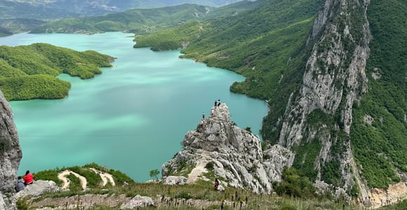 From Durres / Tirana: Bovilla Lake & Gamti Mountain Day Tour