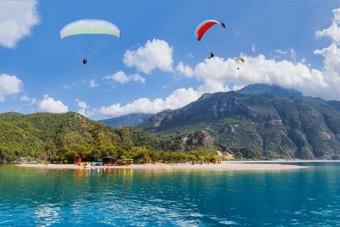 Blue Lagoon Ölüdeniz Tandem Paragliding z FethiyeOludeniz Tandem Paraglide: 3-godzinna aktywność z Fethiye