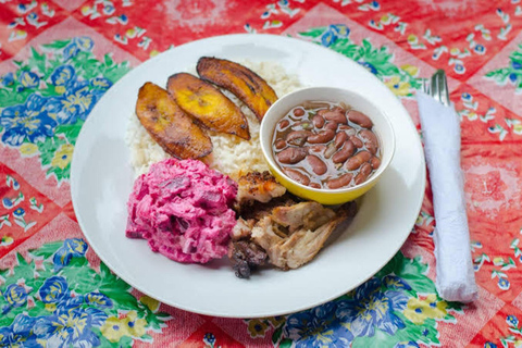 Panama City: Traditional Food Crawl with a Local