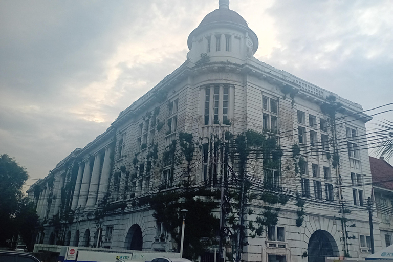 Jakarta City Tour by Tuk Tuk
