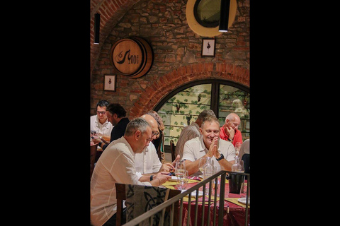 Florence: Wine & Food Tasting Experience in Wine Cellar 5 Types of Wine & Food Tasting Experience