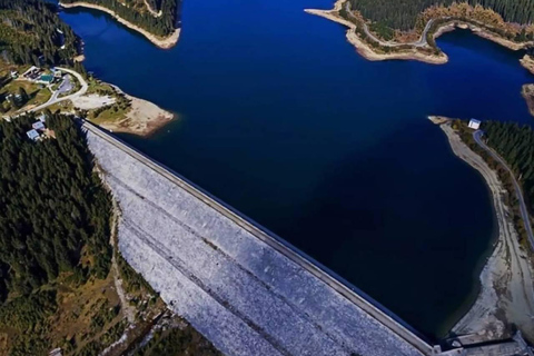 Brașov/Bucharest: Peles Castle, Bolboci Lake& Ialomitei Cave Ialomitei Cave&Bolboci Lake, Peles Castle, Monastery Sinaia