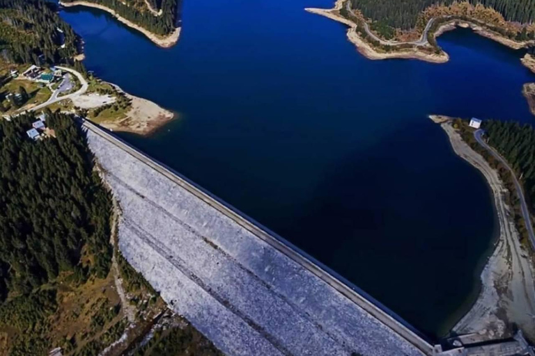 Brașov/Bucharest: Peles Castle, Bolboci Lake& Ialomitei Cave Ialomitei Cave&Bolboci Lake, Peles Castle, Monastery Sinaia