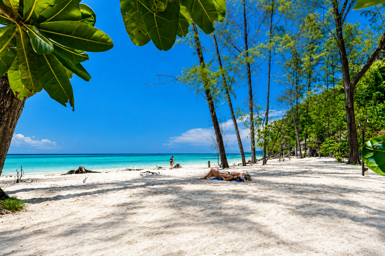 Krabi Sunset Cruise: Phi Phi, Bamboo Island & Lunch