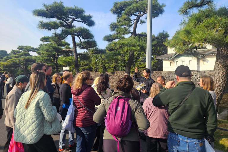 Tokyo: Imperial Palace and Shogun Storytelling Walk