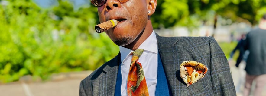 Congo Brazzaville : Visite guidée des spectacles des Sapeurs