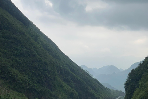 Från Hanoi: 4-dagars Ha Giang Loop Car Tour Plus redigerad video