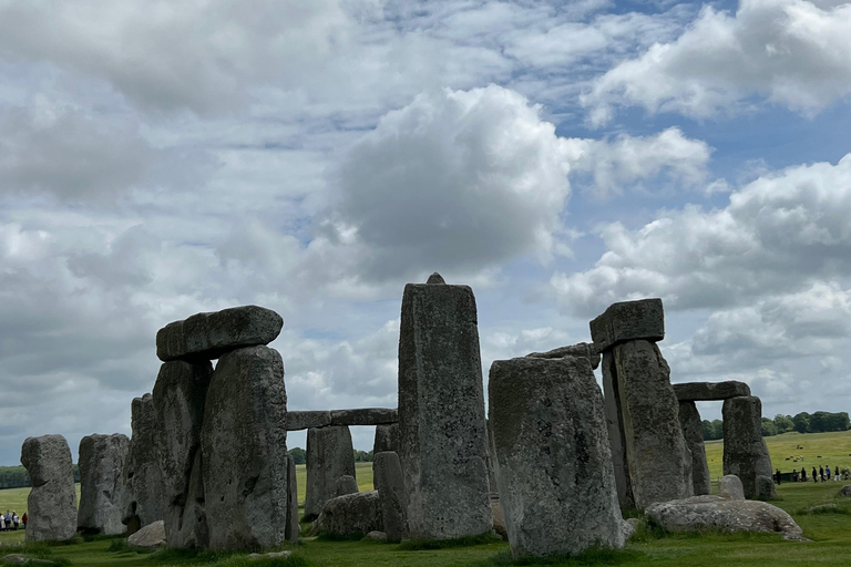 From London: Small Group Travel to Bath Stonehenge Cotswold