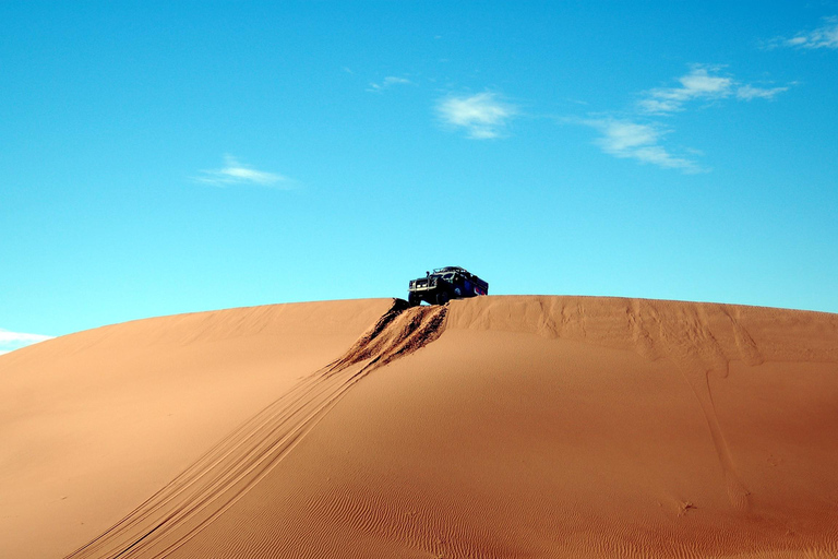 From Muscat:Wahiba Sands & WadiBani Khalid Desert Experience